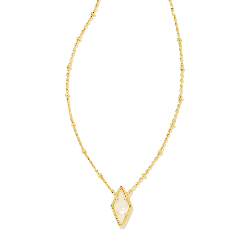 Kendra Scott | Kinsley Gold Short Pendant Necklace in Ivory Mother of Pearl