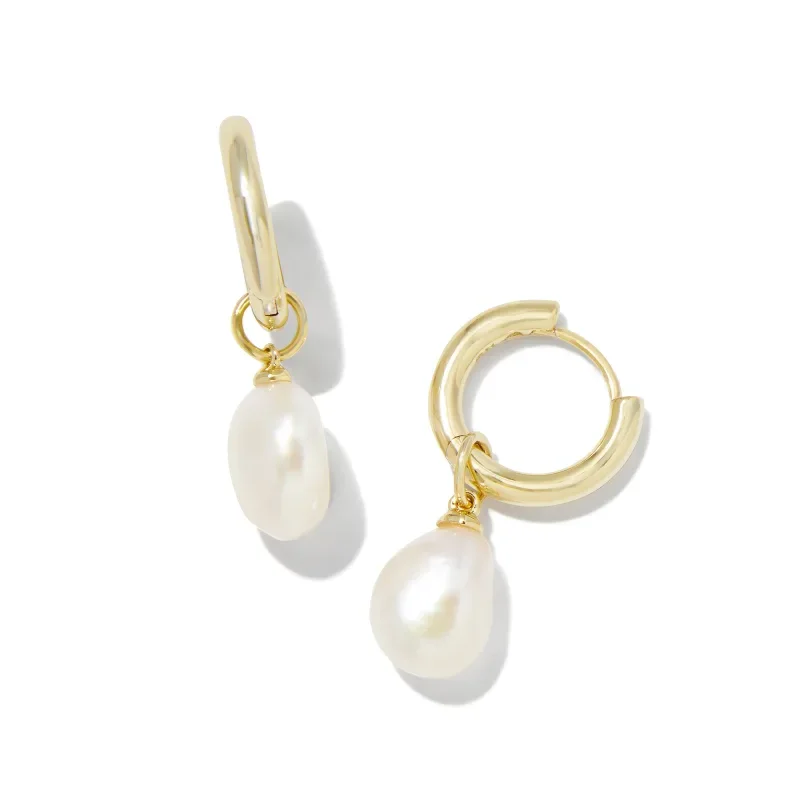 Kendra Scott | Willa Gold Pearl Huggie Earring in White Pearl