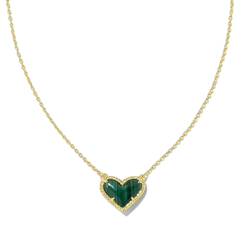 Kendra Scott | Ari Heart Gold Pendant Necklace in Green Malachite