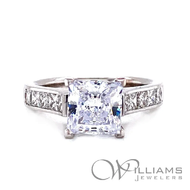 Williams Signature 18 Karat Diamond Engagement Ring