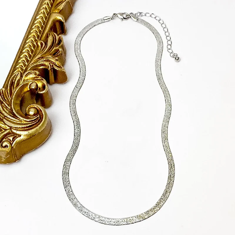 Textured 4mm Herringbone Chain Necklace in Silver Tone