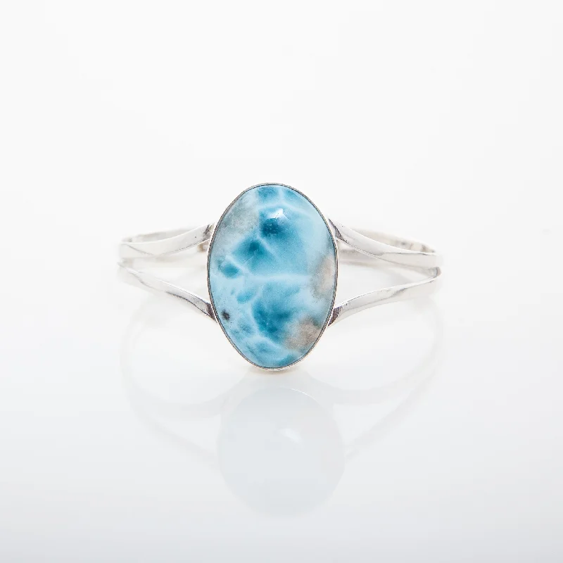 Larimar Cuff Cloti