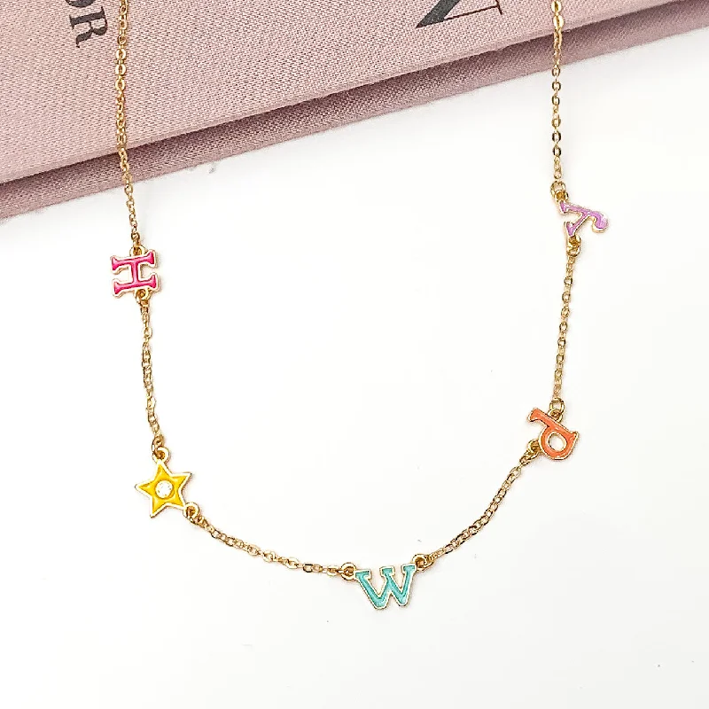 Howdy Gold Tone Chain Necklace in Multicolor